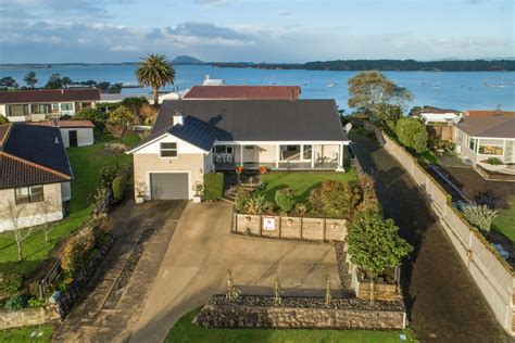 Trademe houses for sale omokoroa  Listed 4 months ago